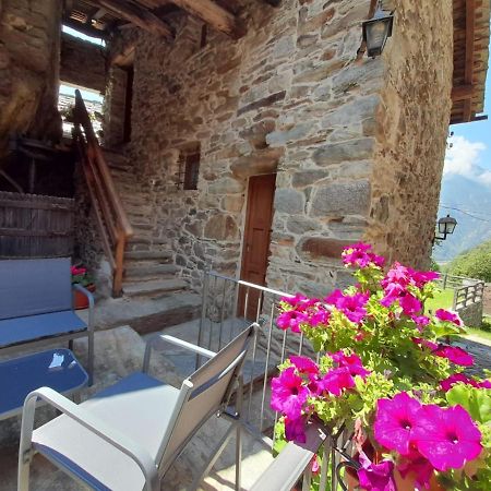 Bed & Breakfast La Crotta Pont-Saint-Martin Buitenkant foto