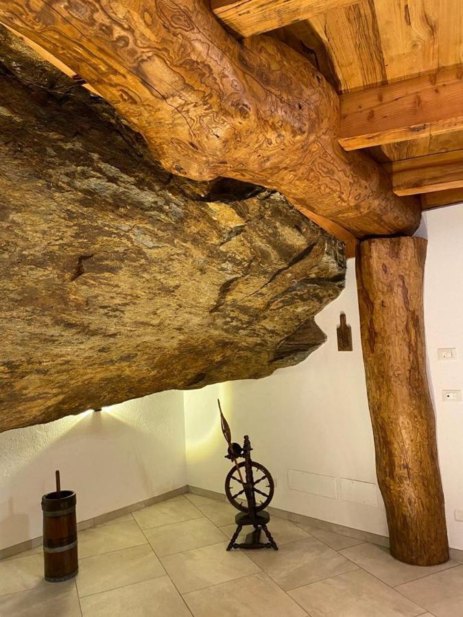 Bed & Breakfast La Crotta Pont-Saint-Martin Buitenkant foto