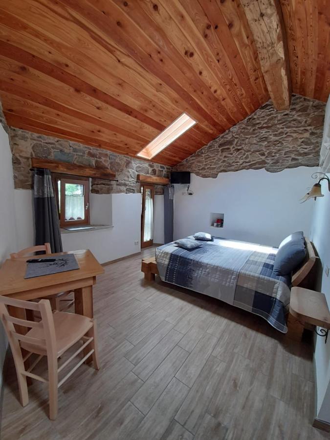 Bed & Breakfast La Crotta Pont-Saint-Martin Buitenkant foto