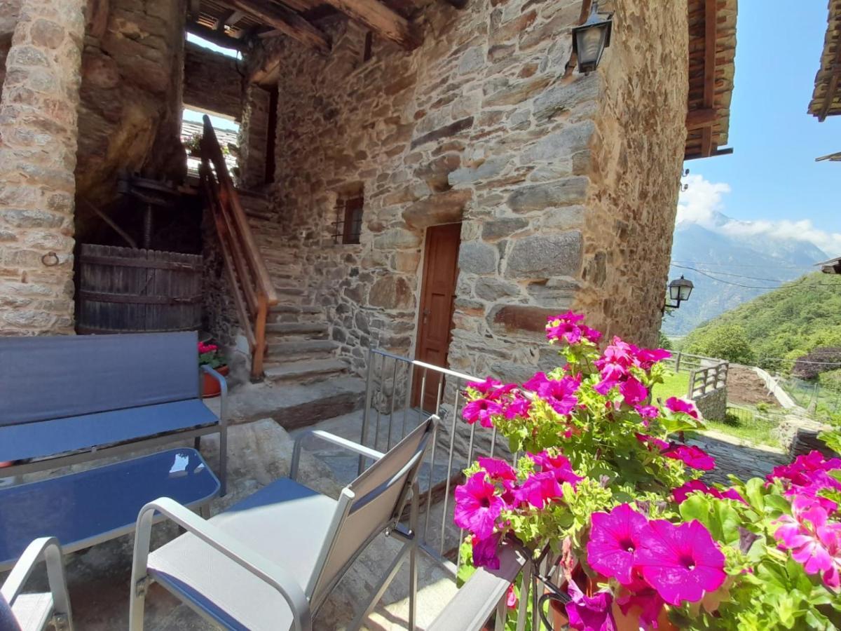 Bed & Breakfast La Crotta Pont-Saint-Martin Buitenkant foto