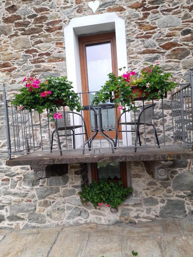 Bed & Breakfast La Crotta Pont-Saint-Martin Buitenkant foto