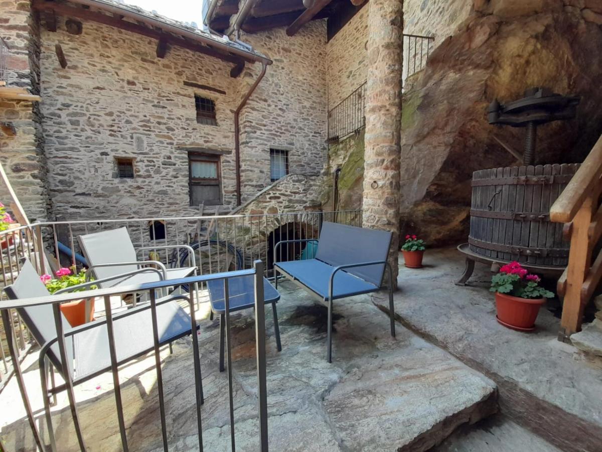 Bed & Breakfast La Crotta Pont-Saint-Martin Buitenkant foto