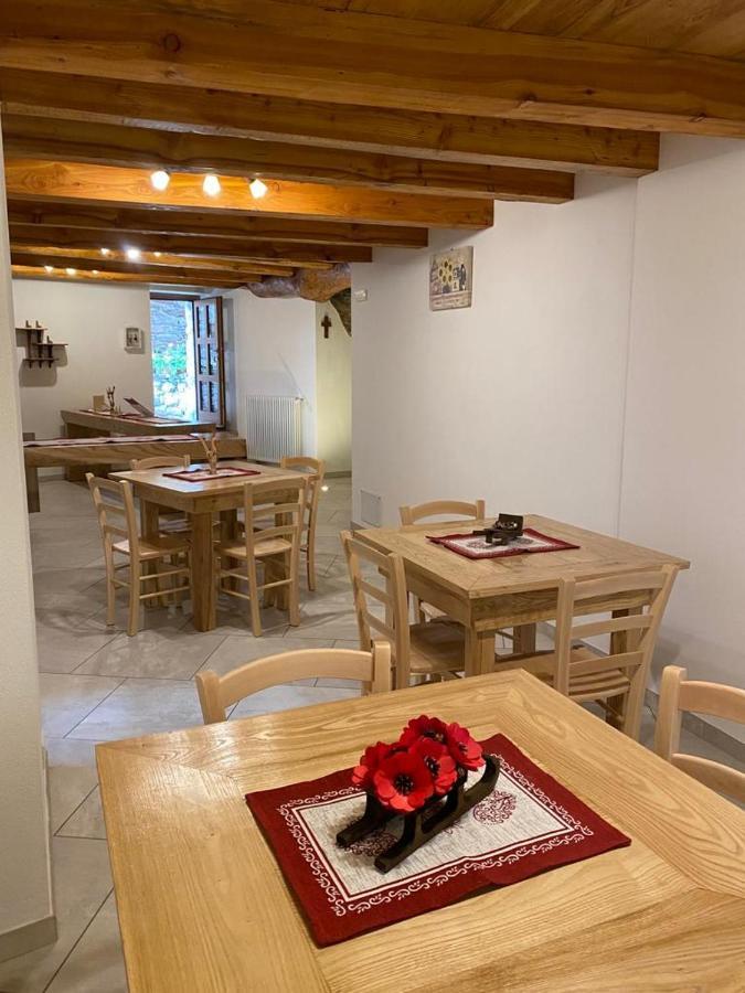 Bed & Breakfast La Crotta Pont-Saint-Martin Buitenkant foto