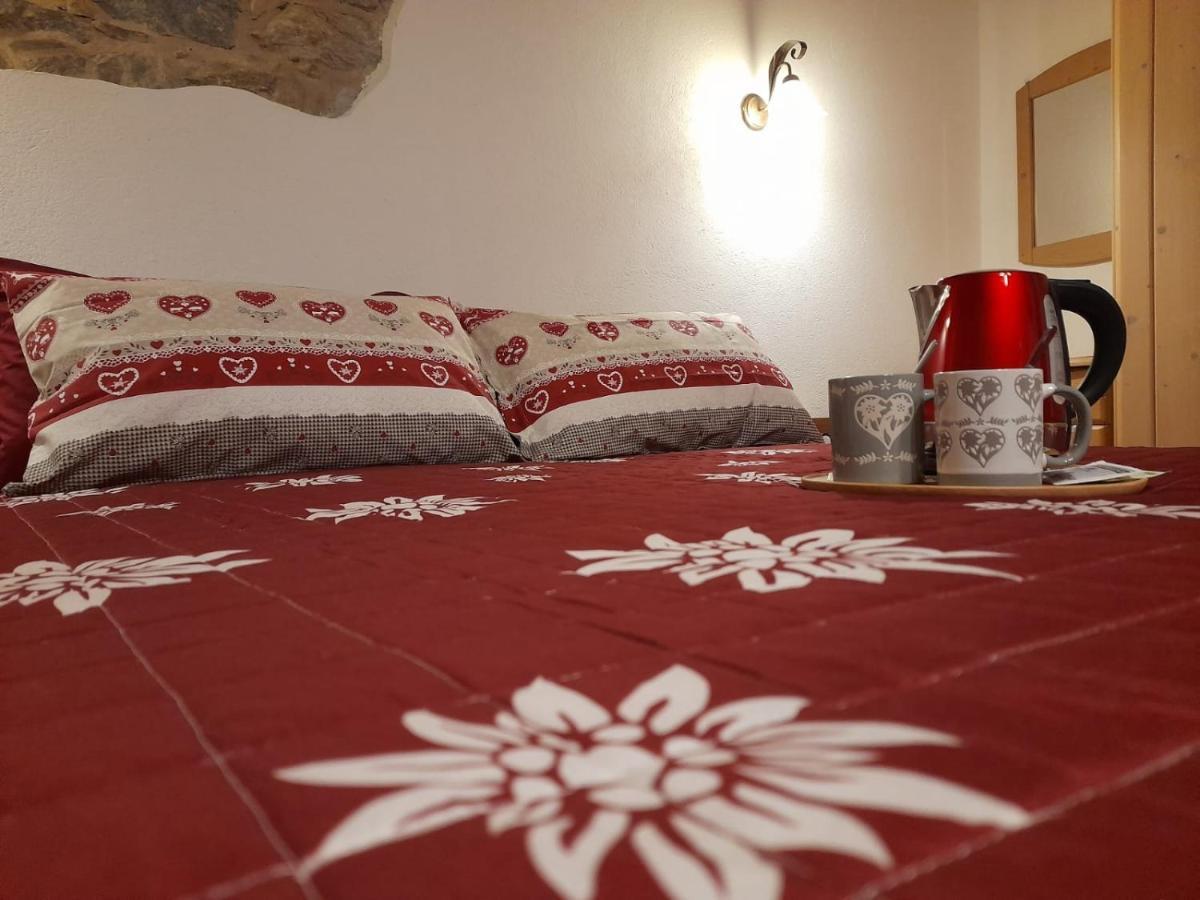 Bed & Breakfast La Crotta Pont-Saint-Martin Buitenkant foto