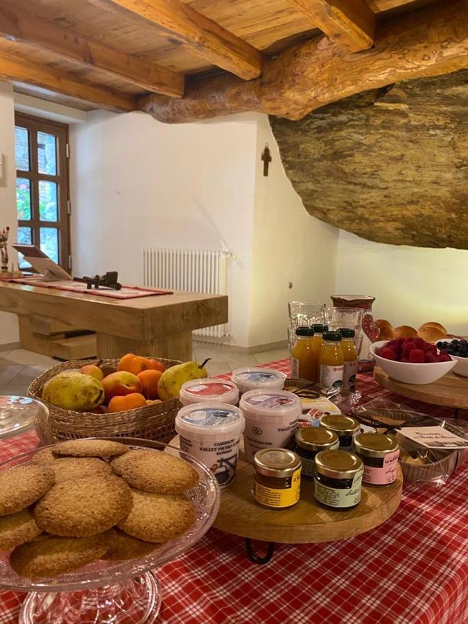 Bed & Breakfast La Crotta Pont-Saint-Martin Buitenkant foto